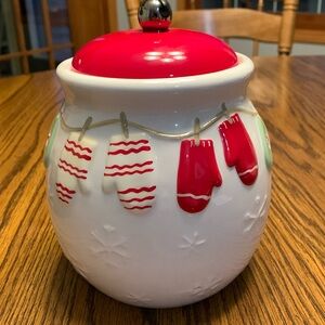 Hallmark 90's Mittens Cookie Jar. Vintage